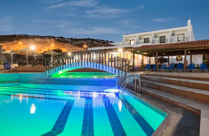 בית מלון כפרי Begeti Bay