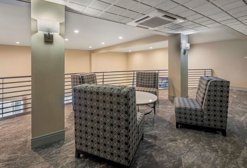 فندق Best Western Plus Chena River Lodge