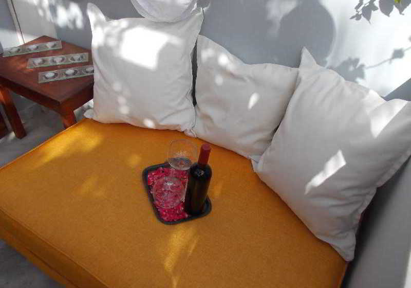 Отель Apart Black Sand