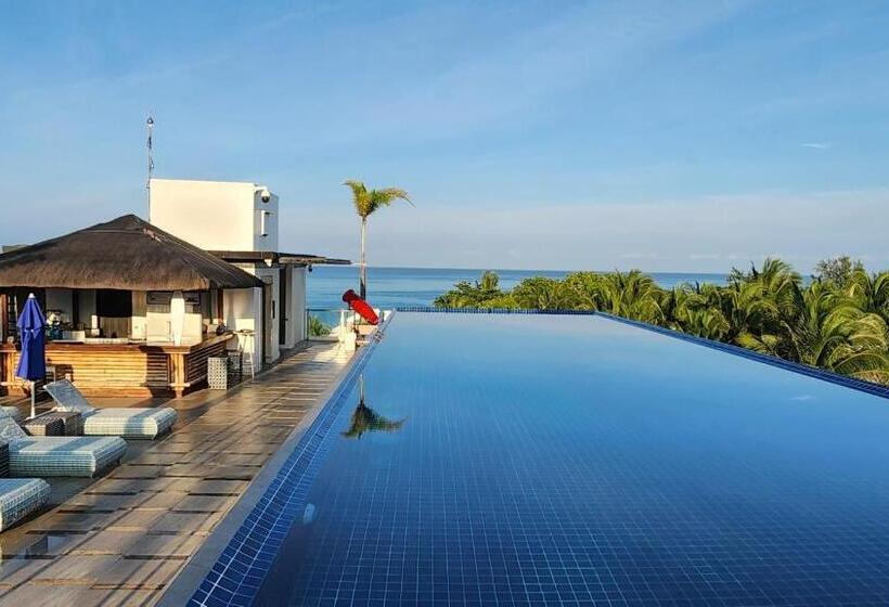 هتل Boracay Ocean Club Beach Resort