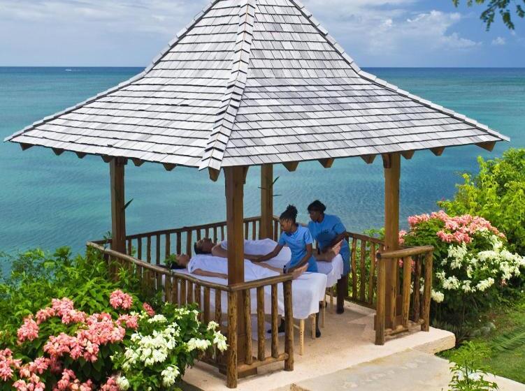هتل Calabash Cove Resort And Spa   Adults Only