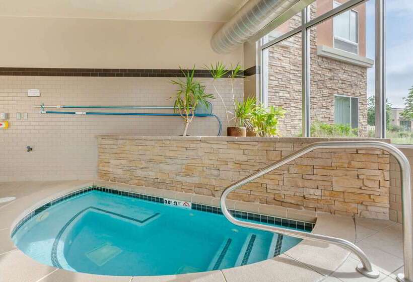 Cambria Hotel Denver International Airport