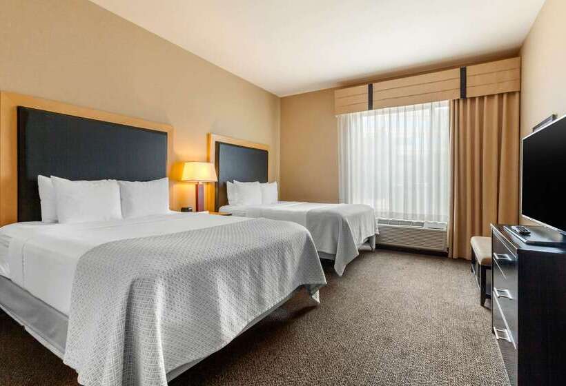 Cambria Hotel Denver International Airport