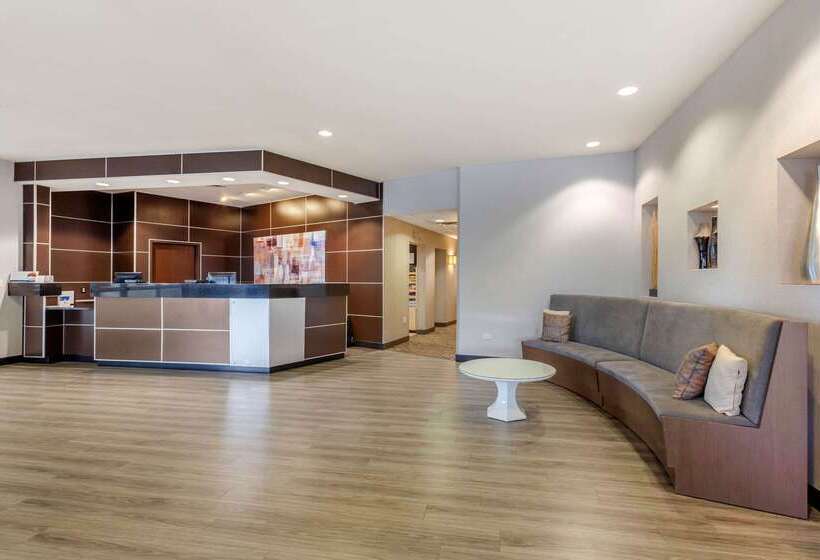 Cambria Hotel Denver International Airport