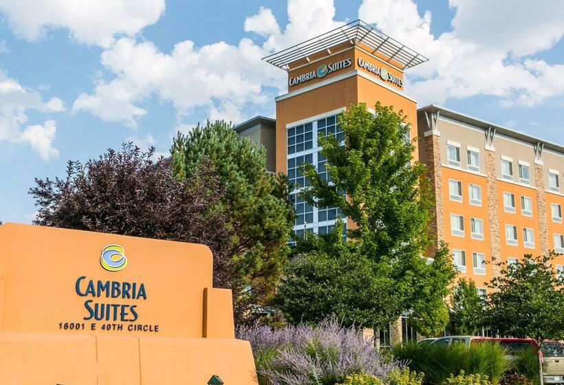 Cambria Hotel Denver International Airport