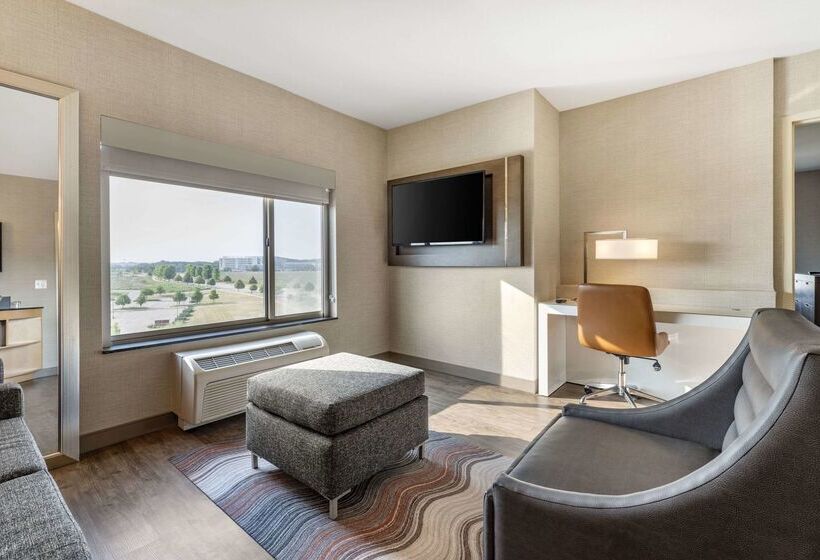 Cambria Hotel Madison East