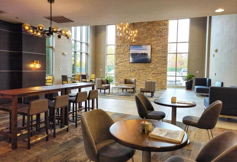 Cambria Hotel Madison East