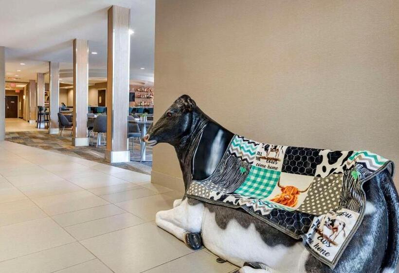 Cambria Hotel Madison East