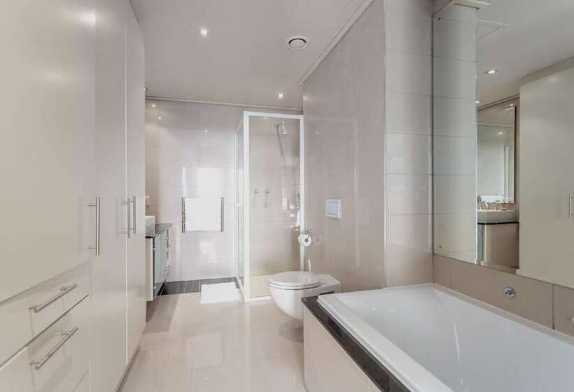 ホテル Cape Royale   Whosting