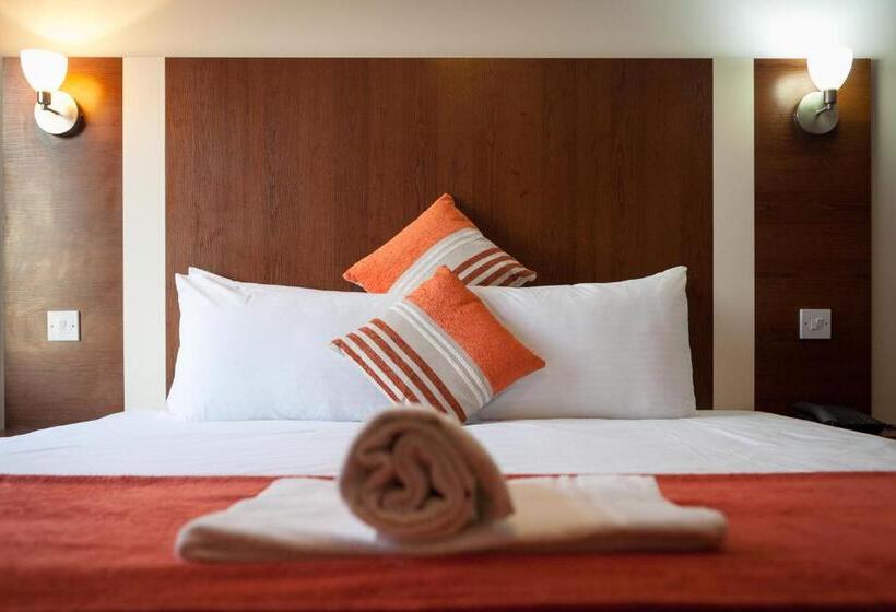 Celtic International Hotel Cardiff Airport