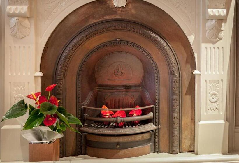 Celtic International Hotel Cardiff Airport