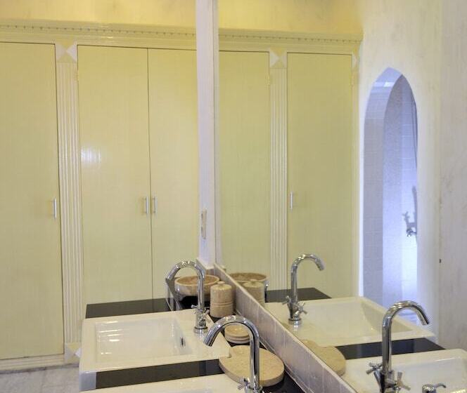 هتل Coco Ocean Resort & Spa