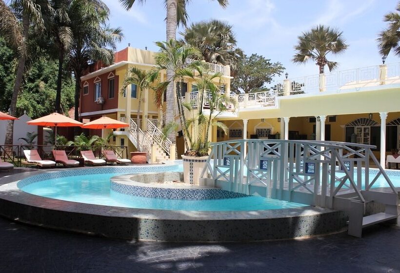 هتل Coconut Residence