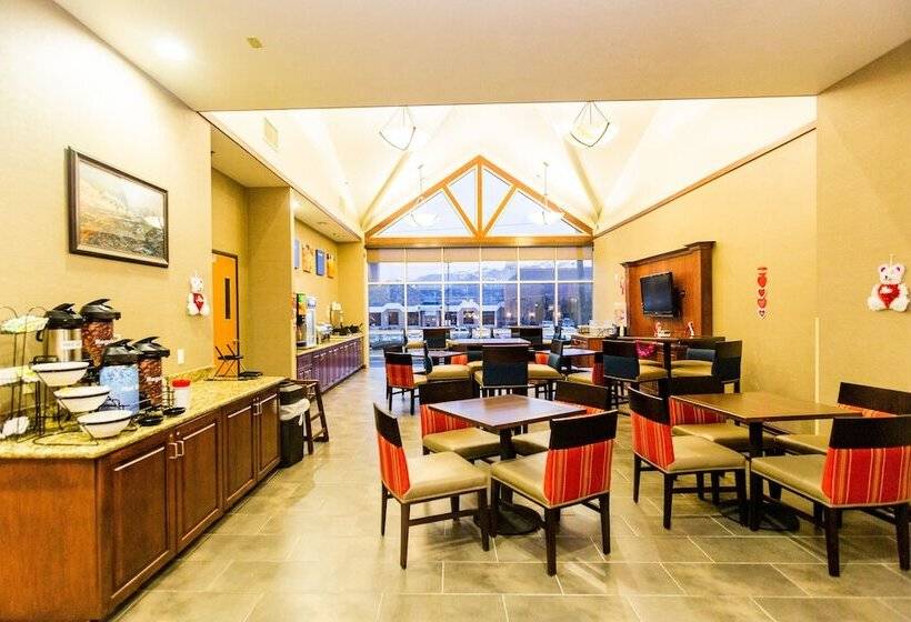 Отель Comfort Inn Downtown