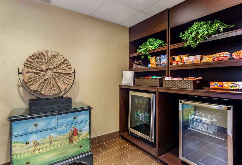 فندق Comfort Inn Quantico