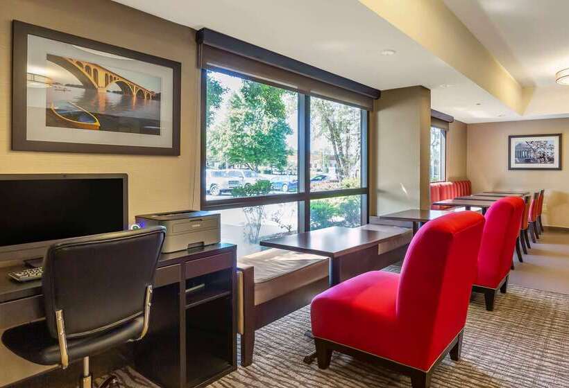 فندق Comfort Inn Quantico