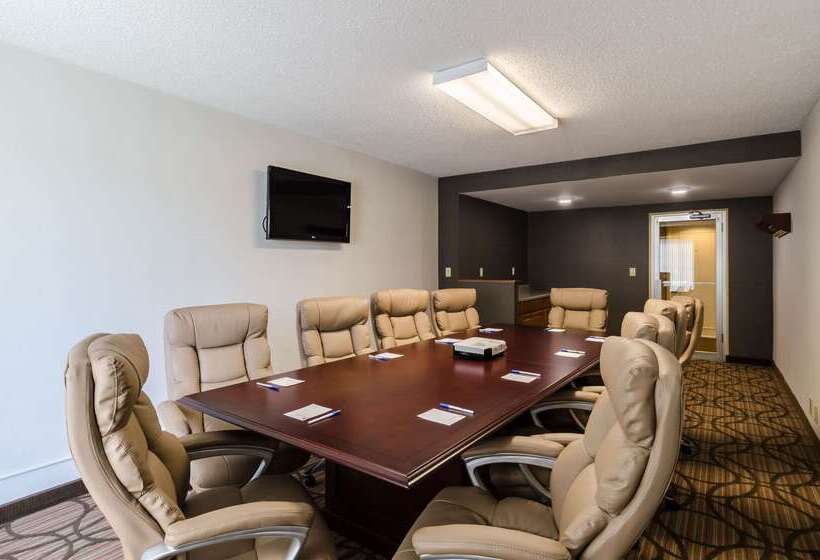 Отель Comfort Inn Randolph Boston