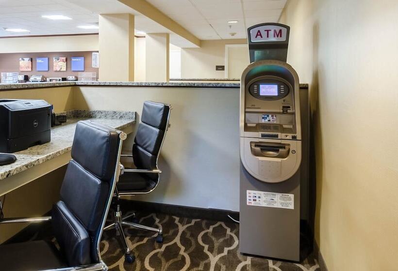 Отель Comfort Inn Randolph Boston