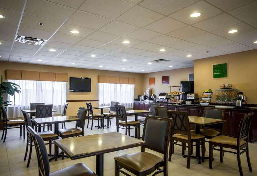 ホテル Comfort Inn & Suites Augusta Fort Eisenhower Area