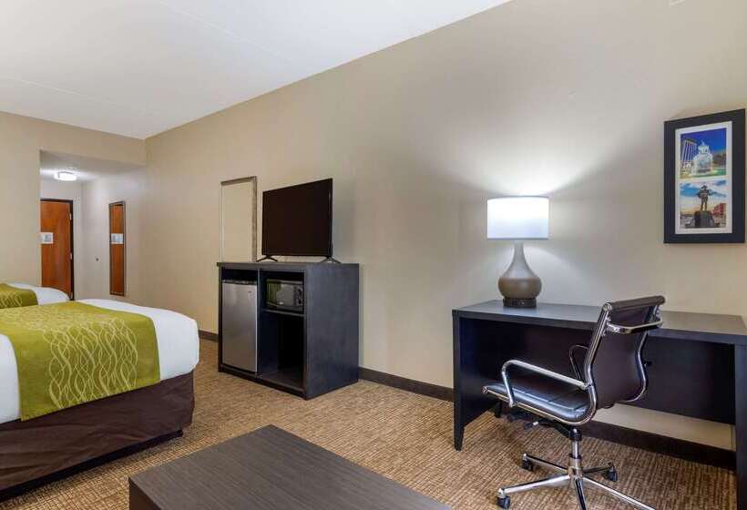 Отель Comfort Inn & Suites Montgomery Eastchase