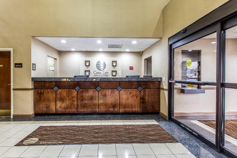 فندق Comfort Inn & Suites Peachtree Corners