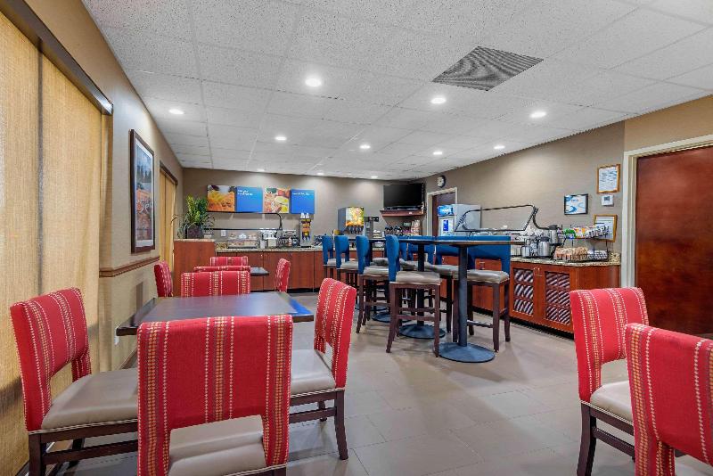 فندق Comfort Inn & Suites Peachtree Corners