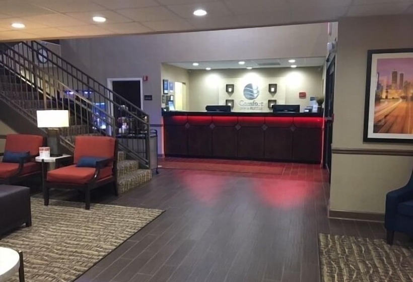 فندق Comfort Inn & Suites Peachtree Corners