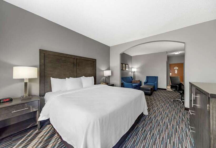 Отель Garner Oklahoma City Quail Springs By Ihg