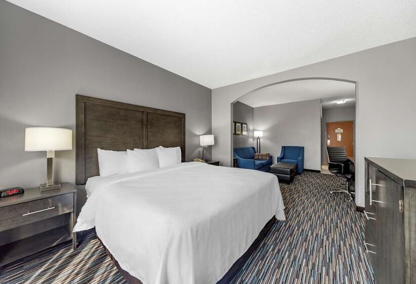 Отель Garner Oklahoma City Quail Springs By Ihg