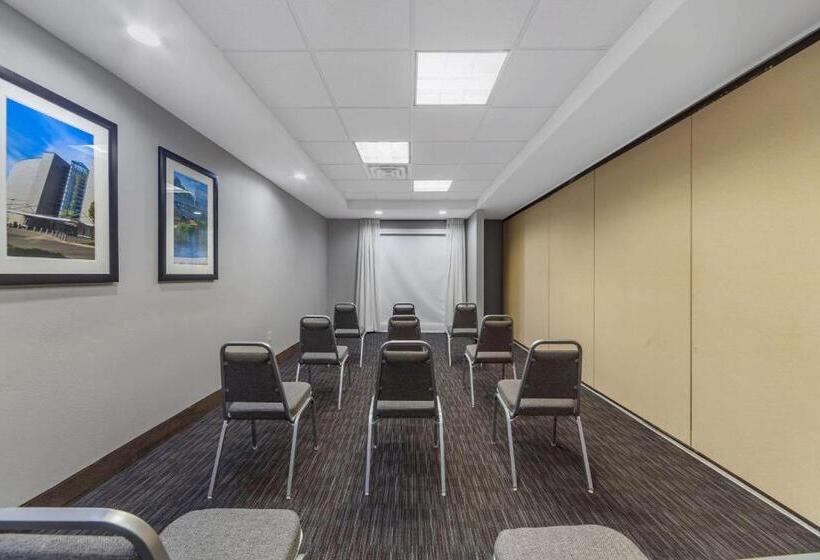 Отель Garner Oklahoma City Quail Springs By Ihg