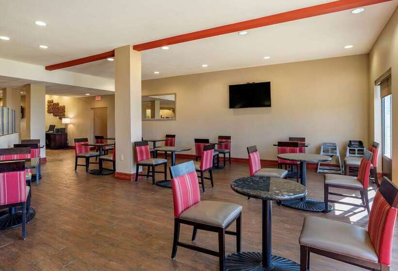 فندق Comfort Suites Airport South