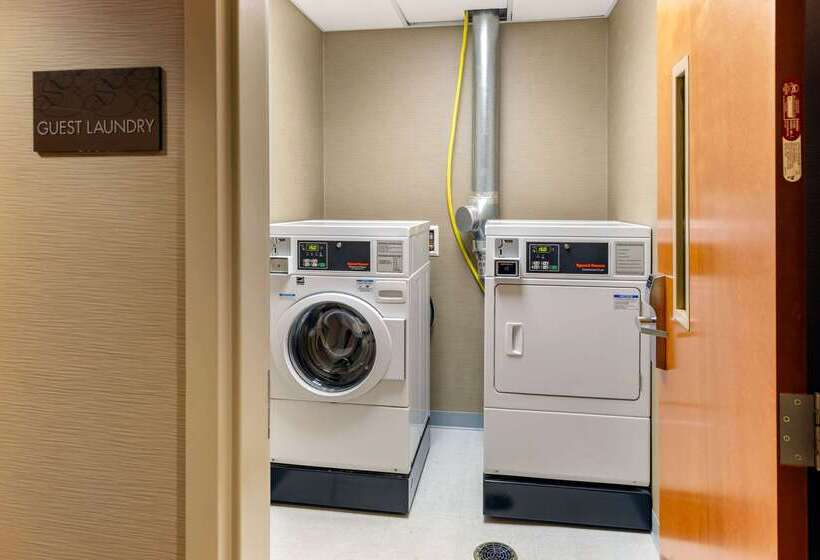 酒店 Comfort Suites Amish Country