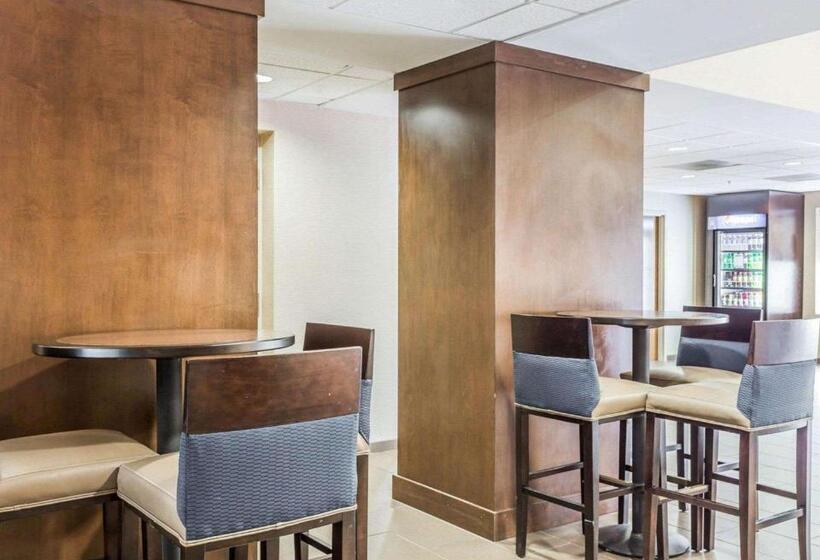 酒店 Comfort Suites At Isle Of Palms Connector