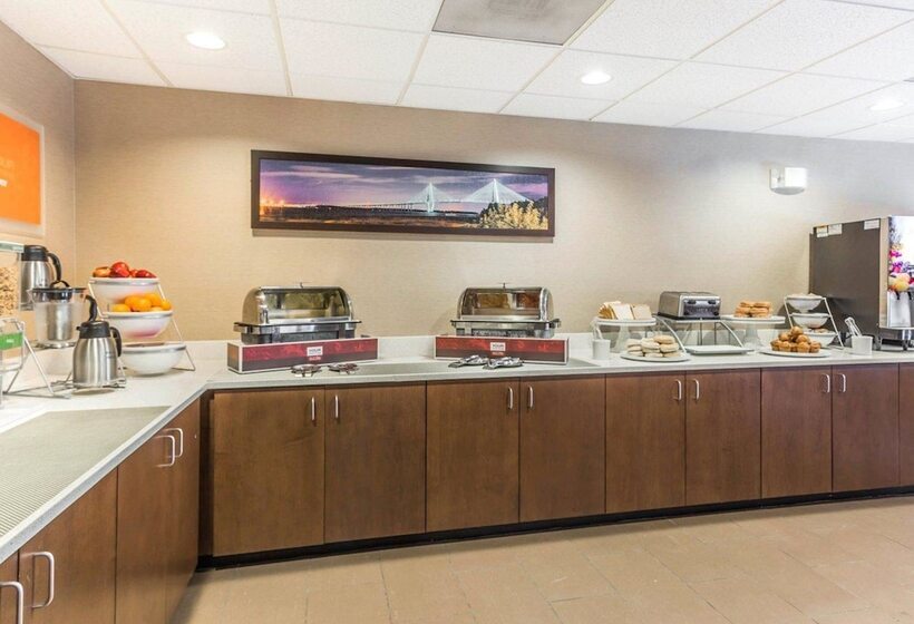 酒店 Comfort Suites At Isle Of Palms Connector