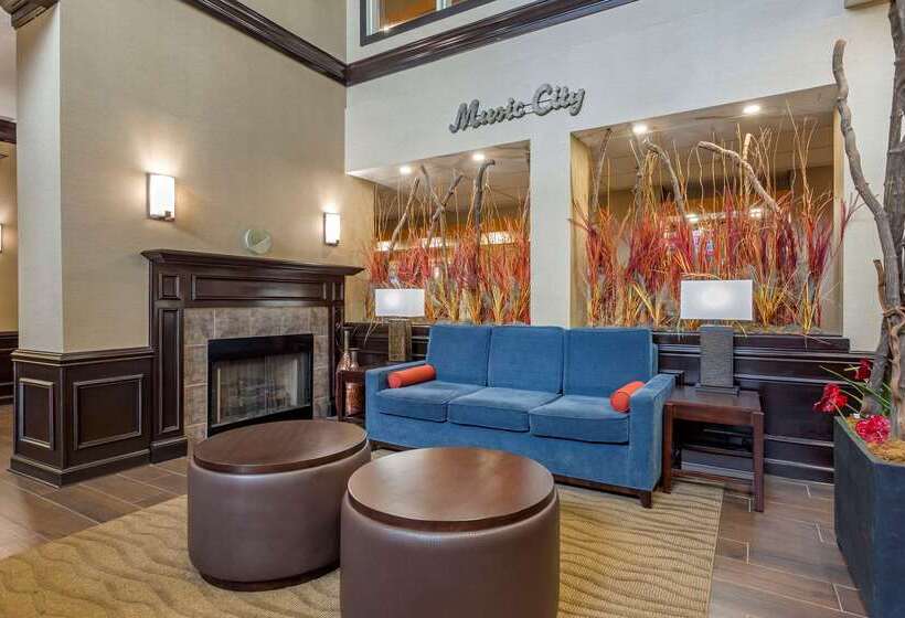 فندق Comfort Suites At Rivergate Mall