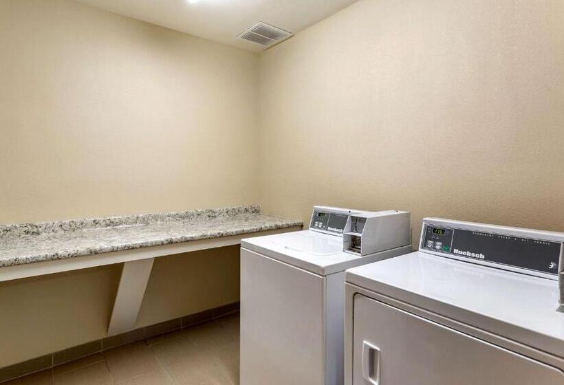 בית מלון כפרי Comfort Suites At Rivergate Mall