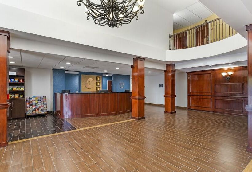 Отель Comfort Suites Atlanta Airport