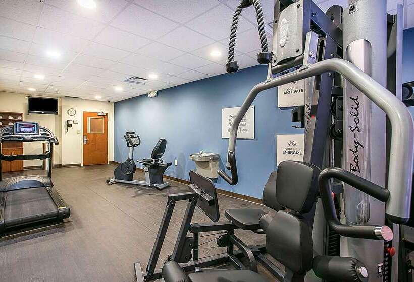 בית מלון כפרי Comfort Suites Augusta Riverwatch