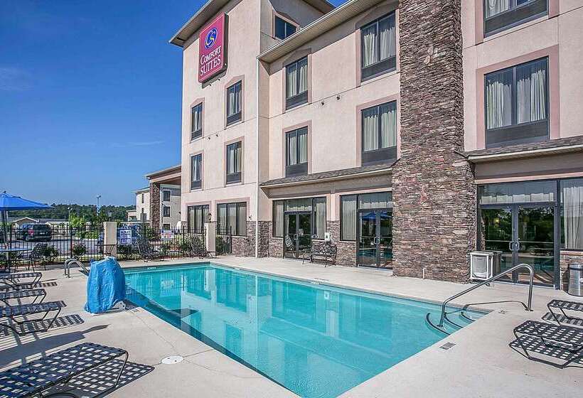בית מלון כפרי Comfort Suites Augusta Riverwatch