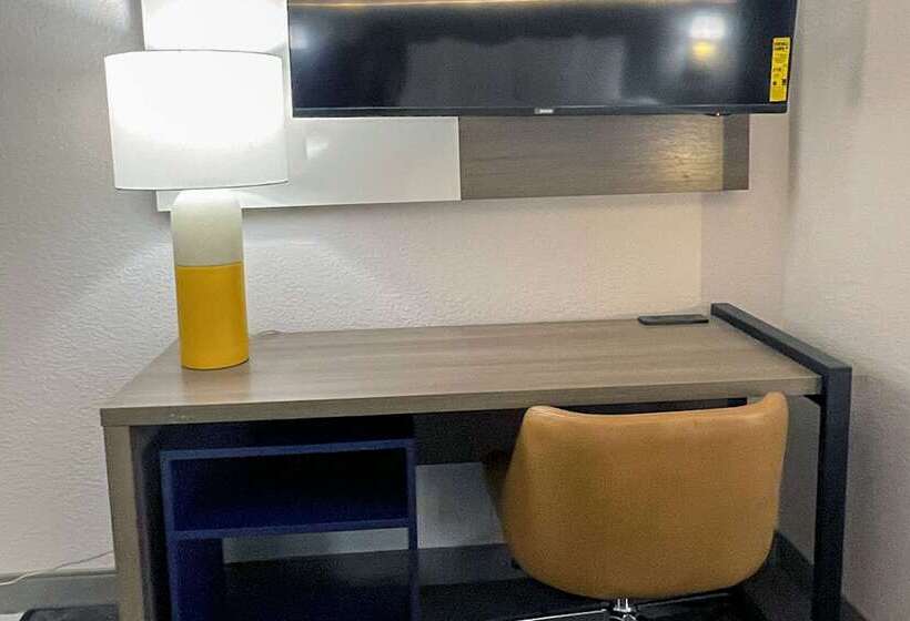 בית מלון כפרי Comfort Suites Augusta Riverwatch