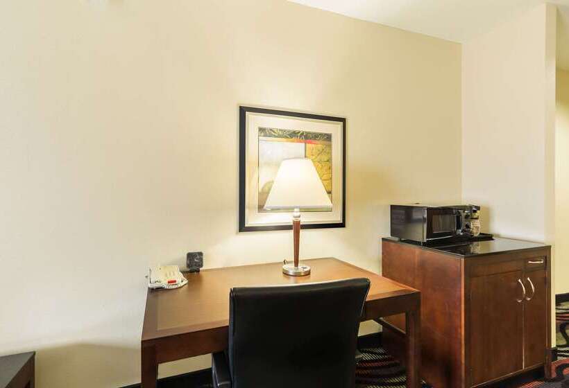 בית מלון כפרי Comfort Suites Beaumont I10