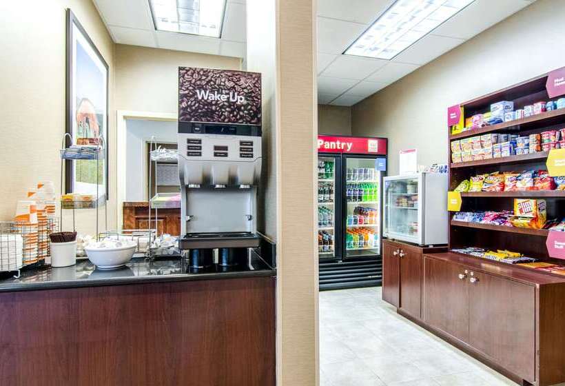 هتل Comfort Suites Bentonville  Rogers