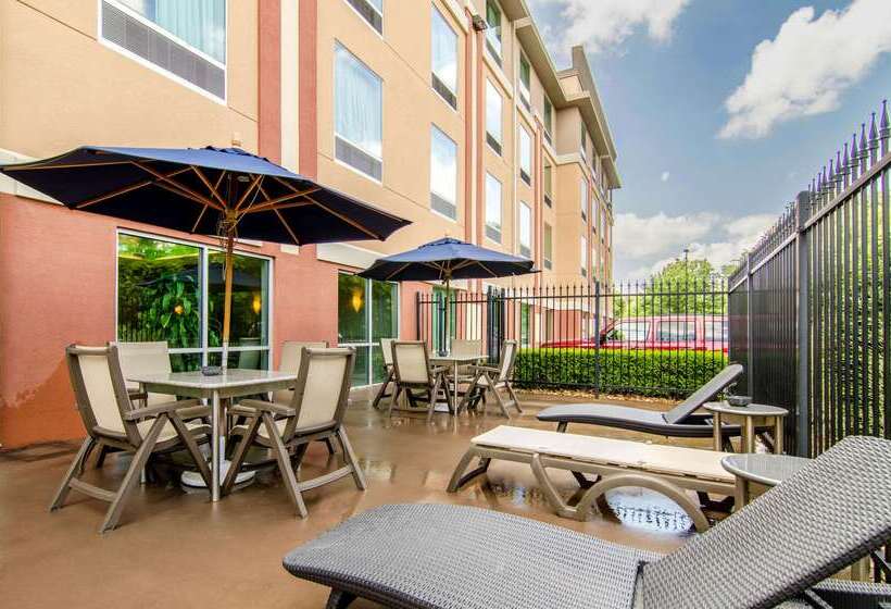 هتل Comfort Suites Bentonville  Rogers