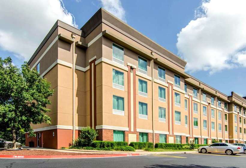 هتل Comfort Suites Bentonville  Rogers