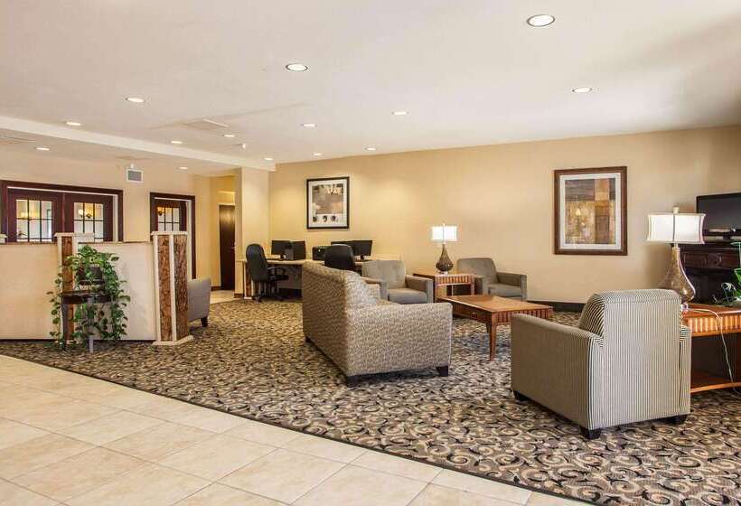 فندق Comfort Suites Bloomington I55 And I74