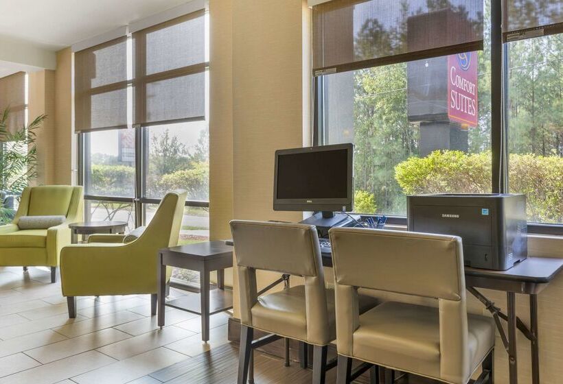 בית מלון כפרי Comfort Suites Columbia Northeast  Fort Jackson