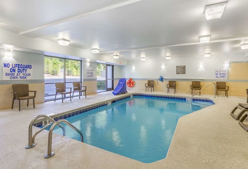 בית מלון כפרי Comfort Suites Columbia Northeast  Fort Jackson