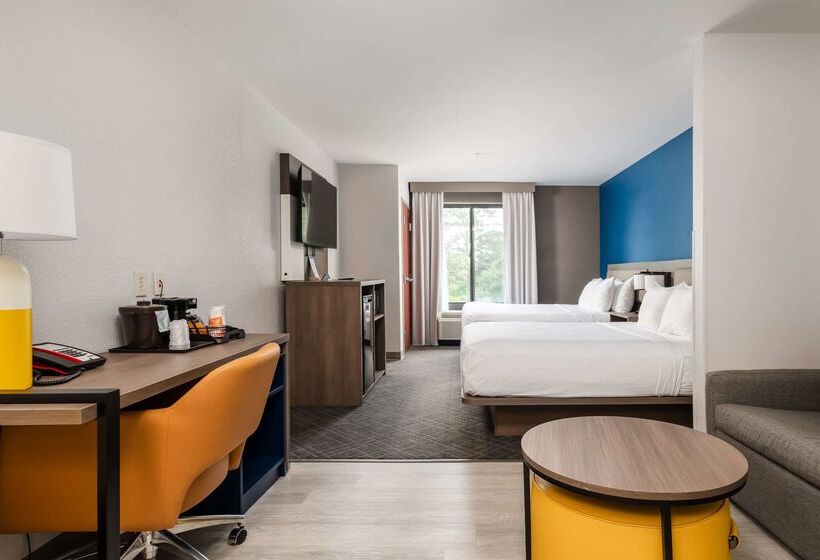 هتل Comfort Suites Columbia Northeast  Fort Jackson