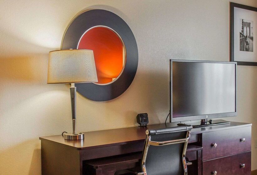 בית מלון כפרי Comfort Suites Columbus East Broad