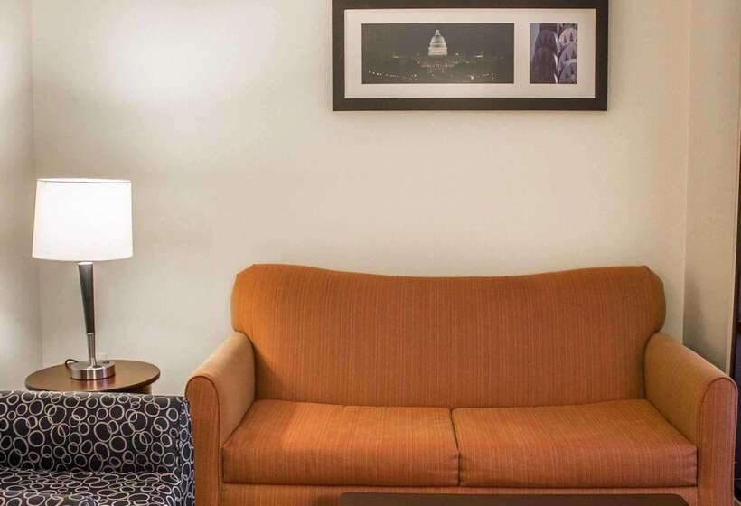 בית מלון כפרי Comfort Suites Columbus East Broad